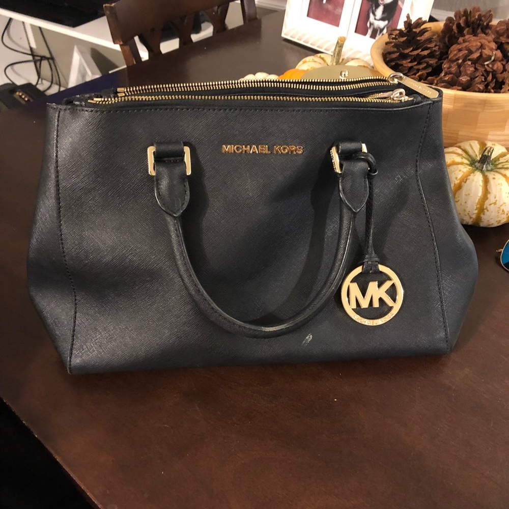 Michael Kors purse **SOLD**